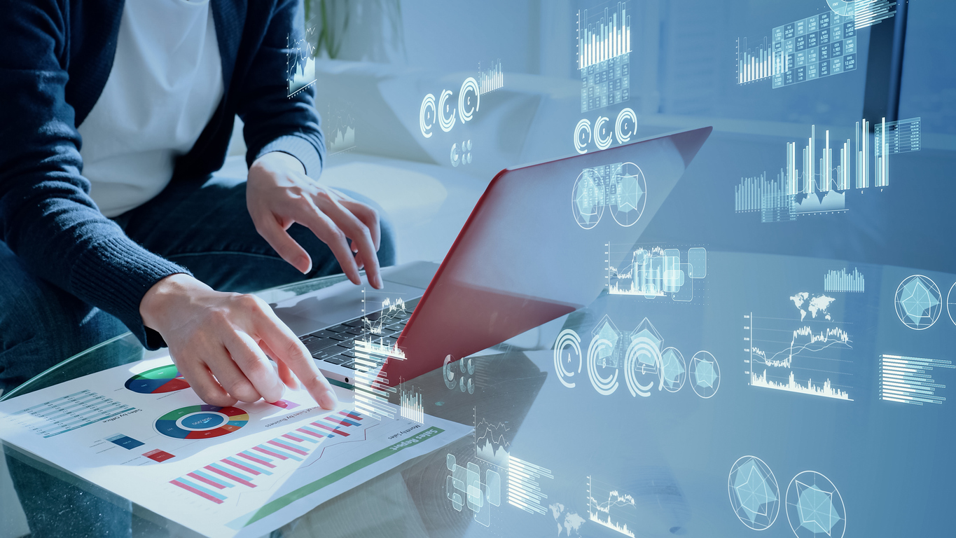 Digital Twin — cyfrowa replika infrastruktury w czasie rzeczywistym: IoT, monitoring, prognozowanie i optymalizacja dla większej efektywności i mniejszego ryzyka